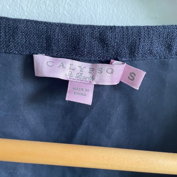 Navy blue silk top from Calypso. - Picture 5 of 6